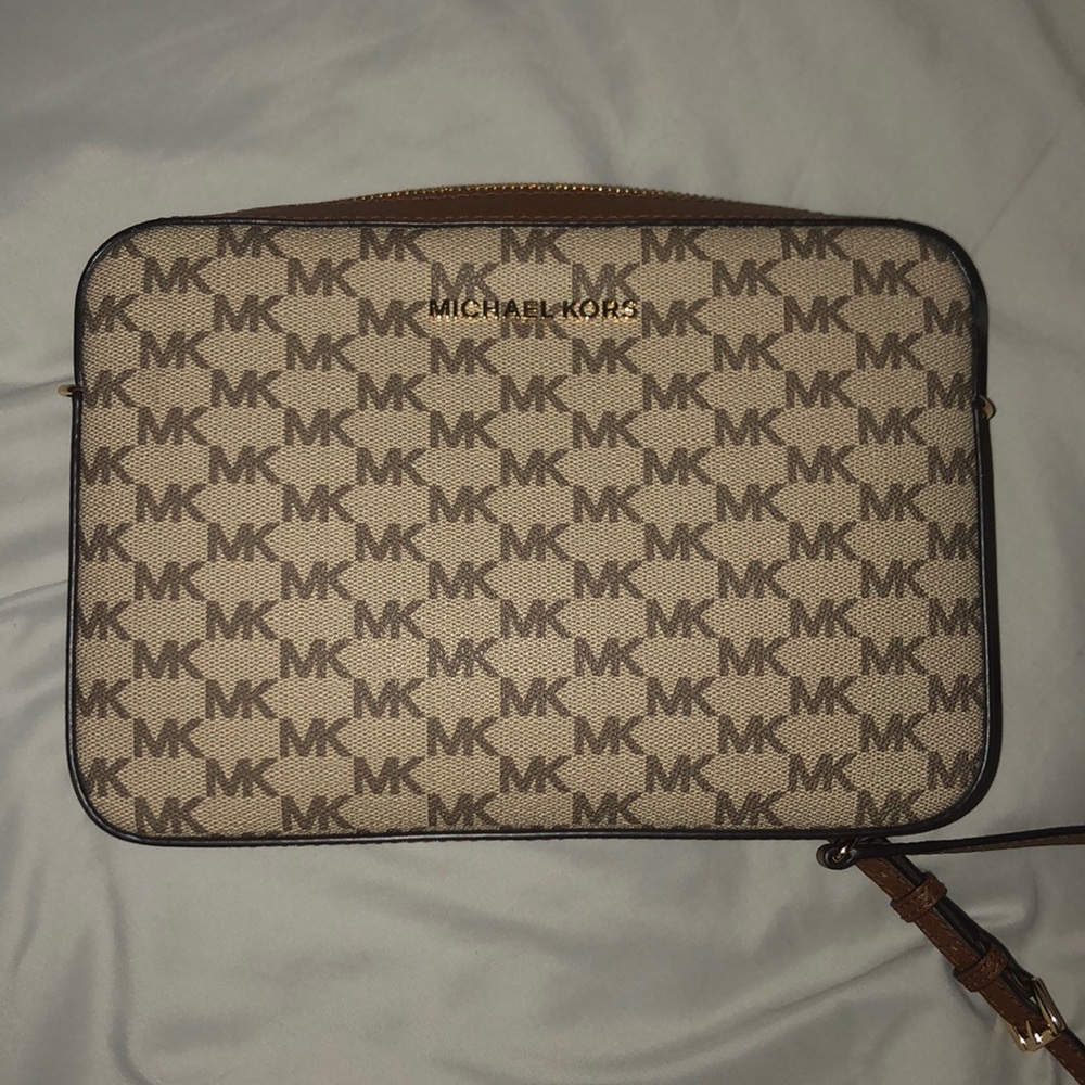 micheal kors purse